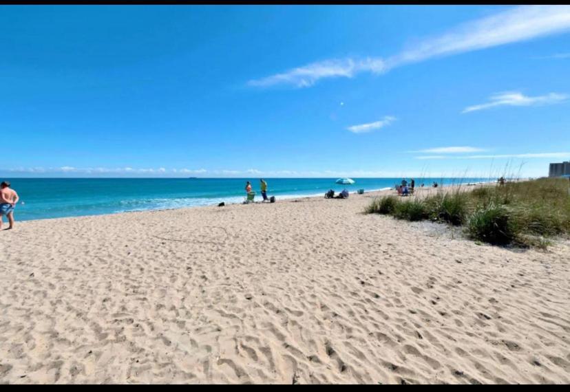 Tropical Palm Beach 2Bedroom 2Bathroom Outdoorpool Beach Garden מראה חיצוני תמונה